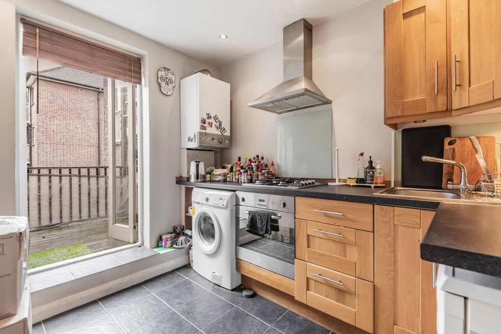 Property photo 2 of 6 646666 (2)