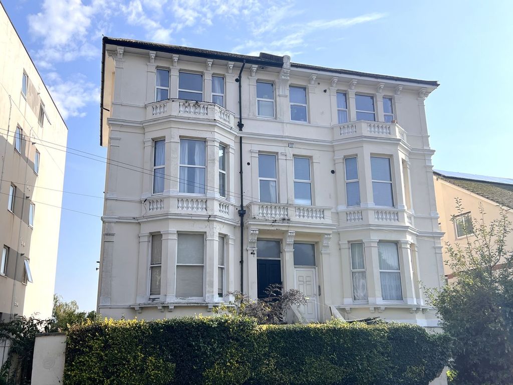 Property photo 1 of 7