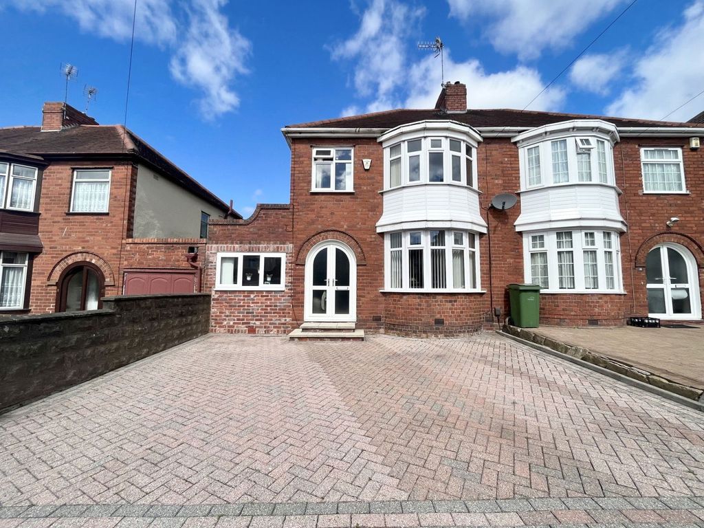 Property photo 1 of 27