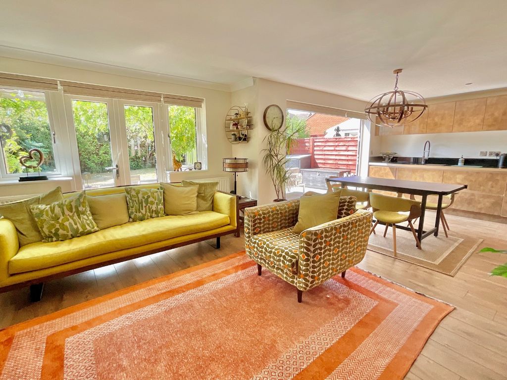 Property photo 2 of 40 5387474