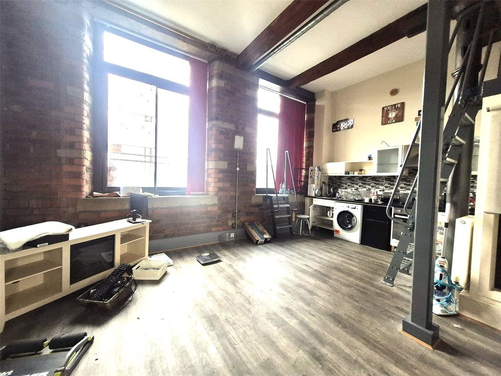 Property photo 2 of 13 Picture No. 24