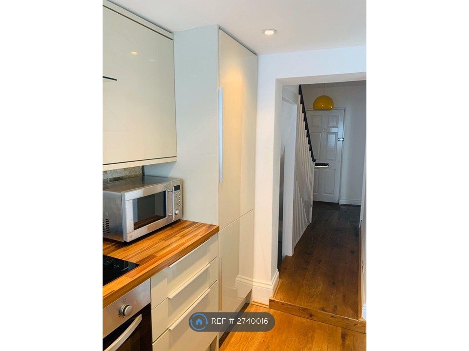 Property photo 3 of 9 Hallway And Kitchen