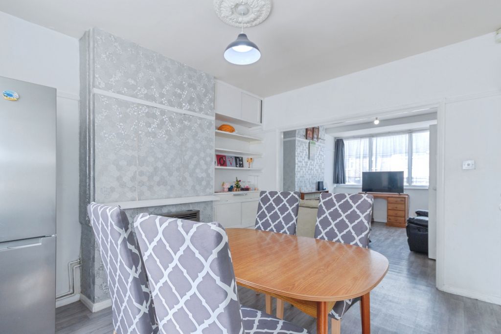 Property photo 3 of 15 Living / Dining Room