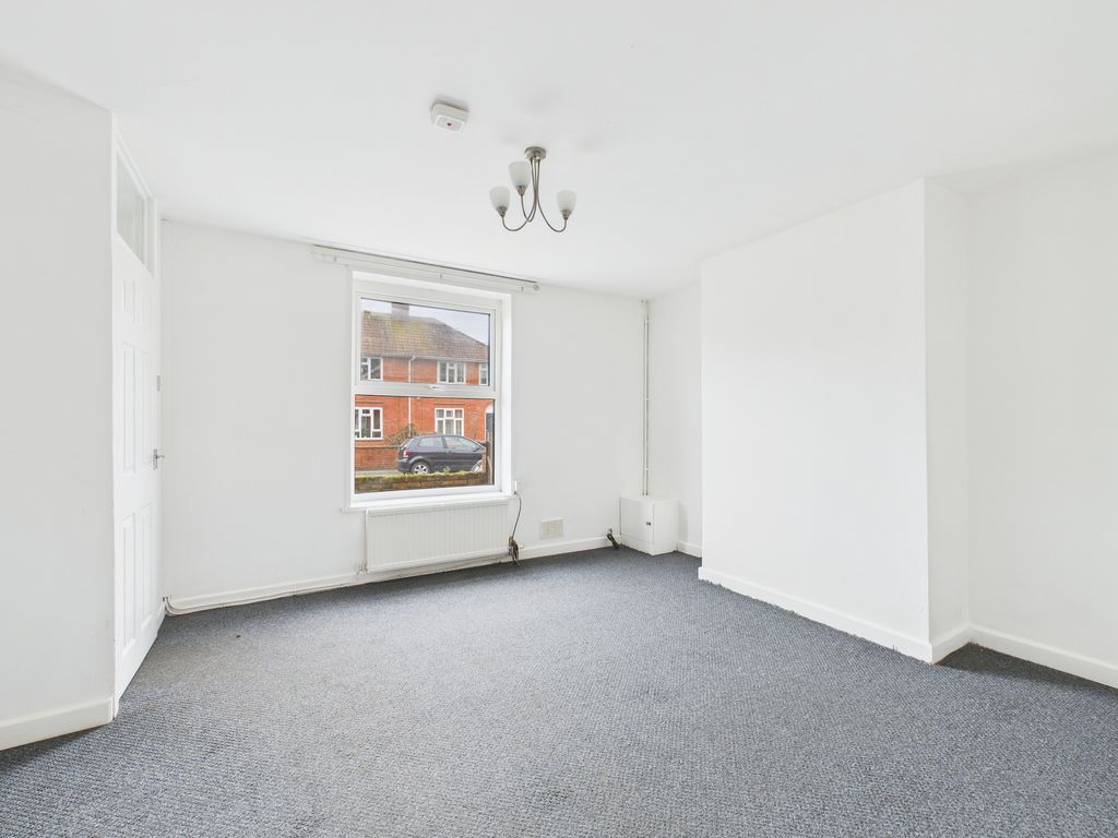 Property photo 2 of 14 Lounge