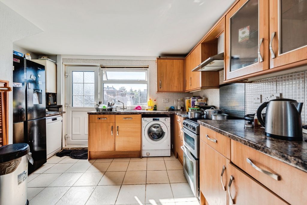 Property photo 3 of 10 Pbox-Img.Jpg