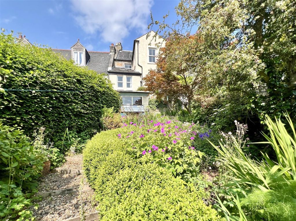 Property photo 3 of 37 Tanhouse Brae, Culross