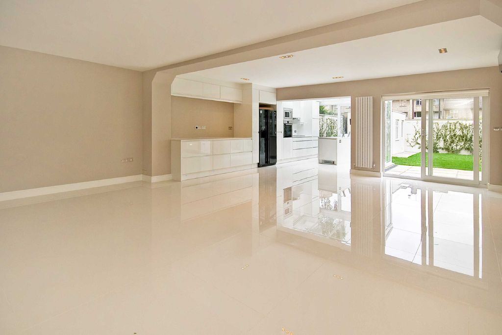Property photo 1 of 17 Photo