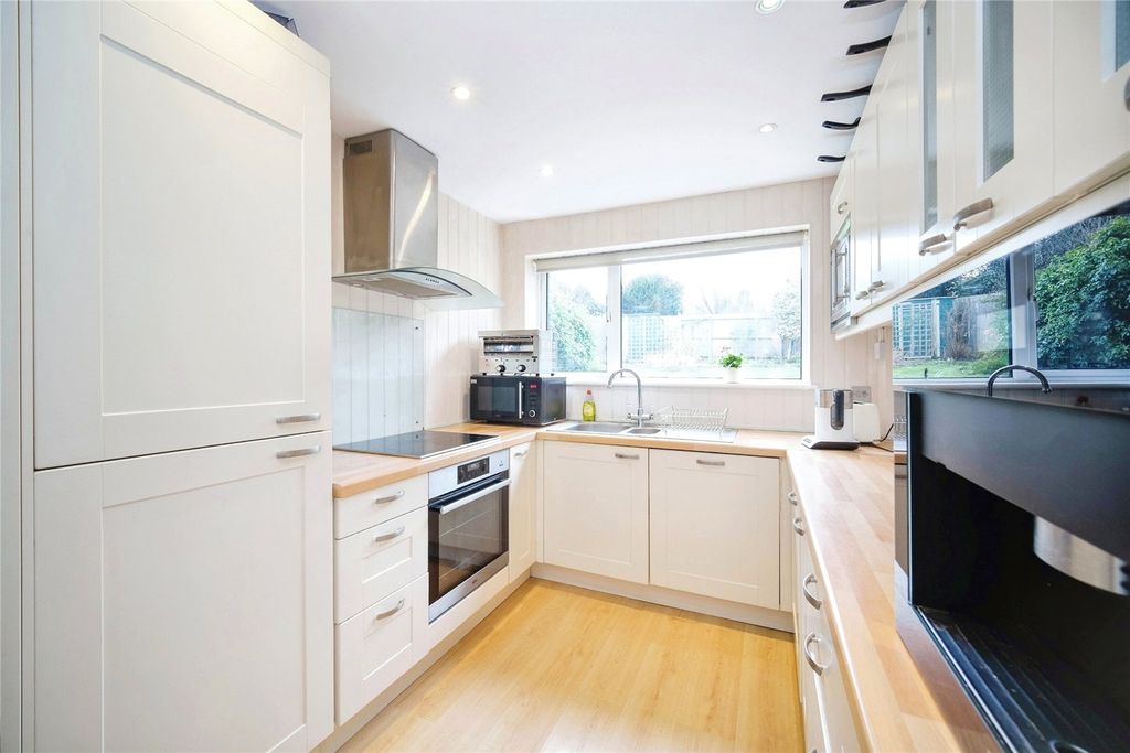 Property photo 3 of 15 Picture No. 04