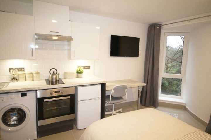 Property photo 2 of 3