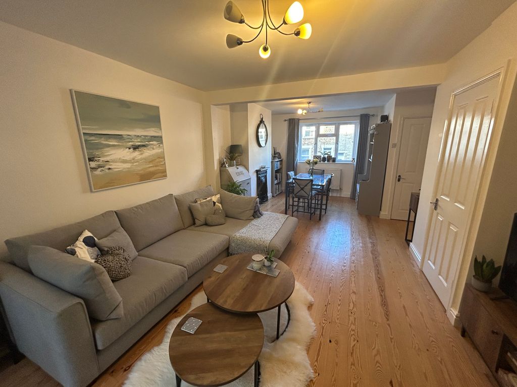 Property photo 3 of 9 Living Room