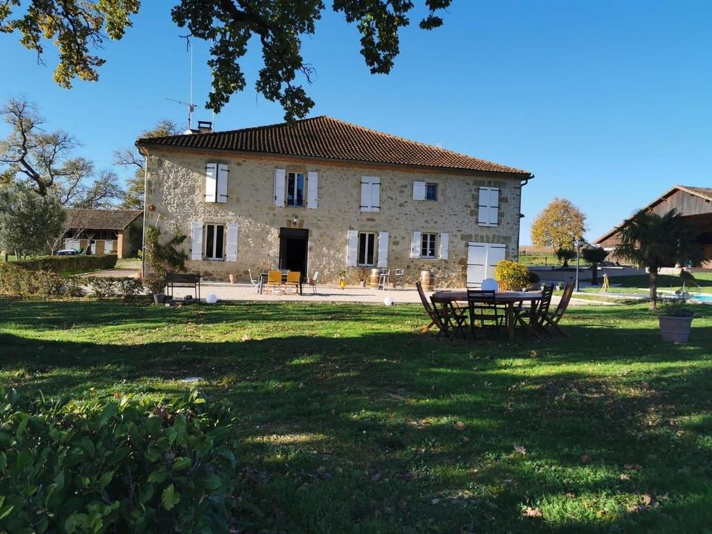 Property photo 3 of 30