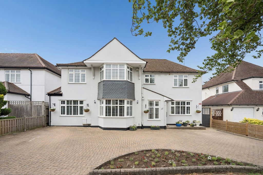 Property photo 1 of 38