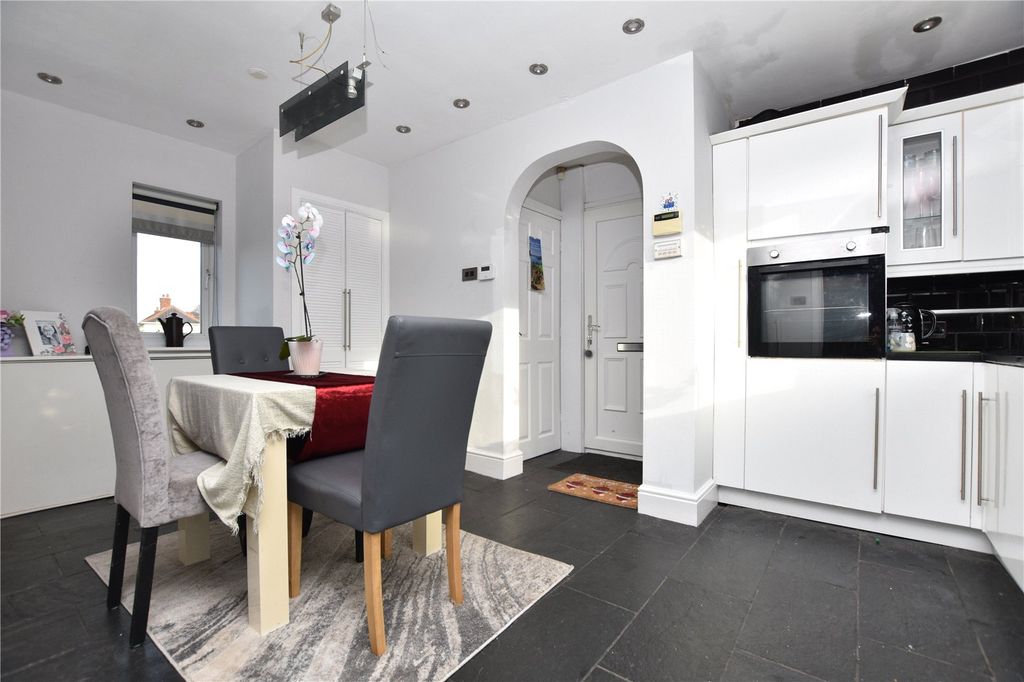 Property photo 2 of 21 Picture No. 02