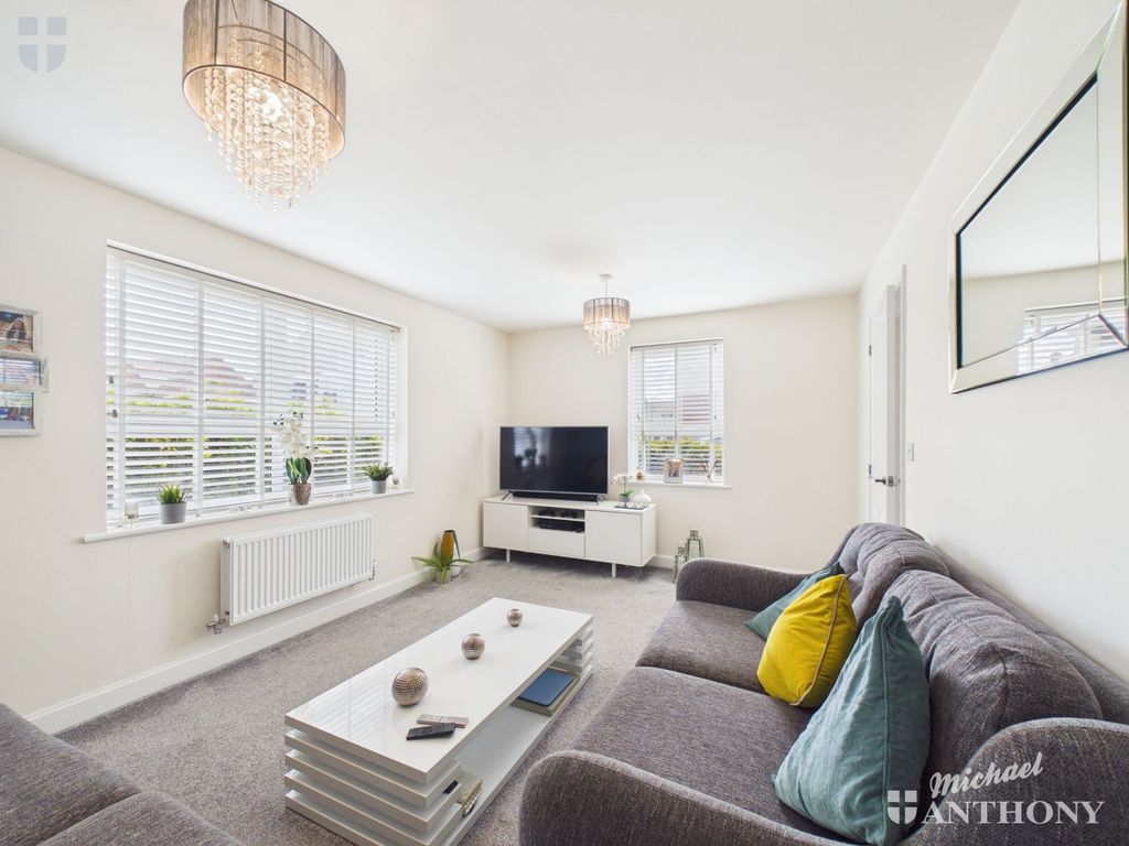 Property photo 2 of 14 Cam03218G0-Pr0960-Still002