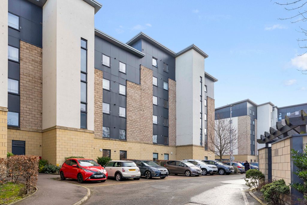 Property photo 1 of 22