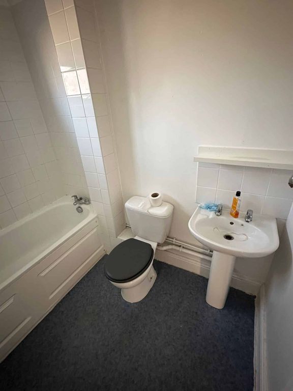 Property photo 2 of 3