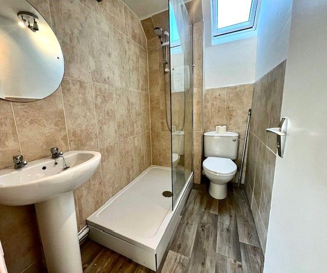 Property photo 1 of 3 Bathroom