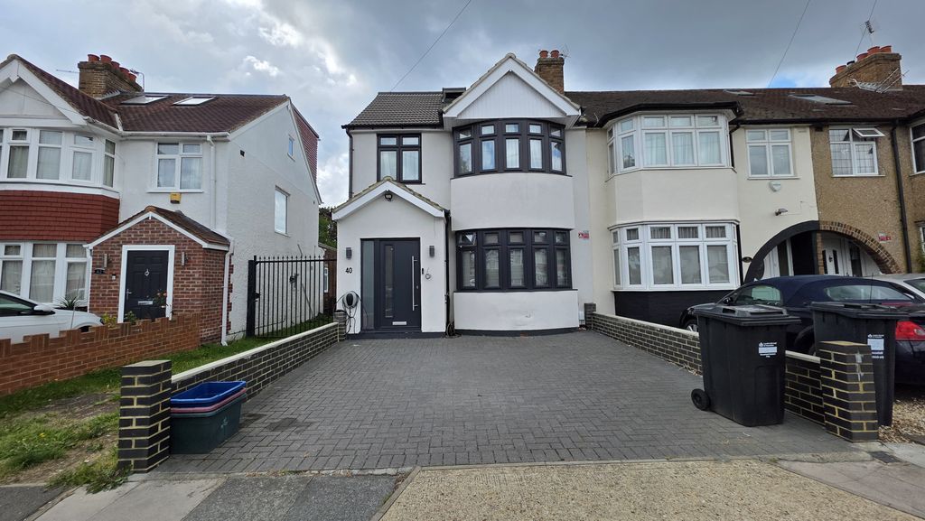 Property photo 2 of 31