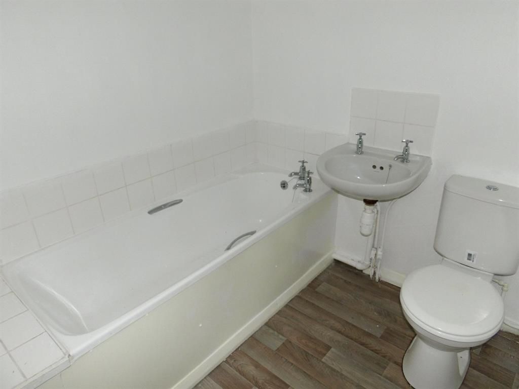 Property photo 3 of 4
