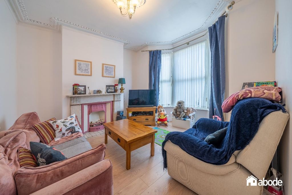 Property photo 3 of 24 Dsc08764-Hdr-13.Jpg