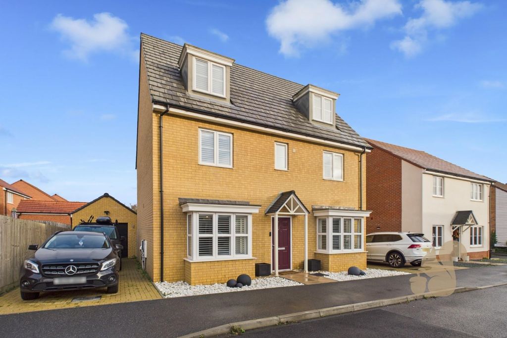 Property photo 1 of 37 Cam01659G0-Pr0655-Still043.Jpg