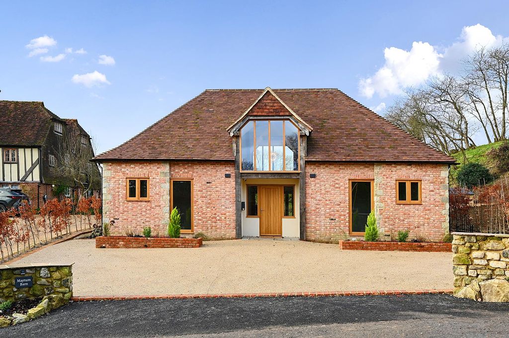 Property photo 1 of 39 Maytum Barn - Vanity Lane - Linton - Maidstone - M