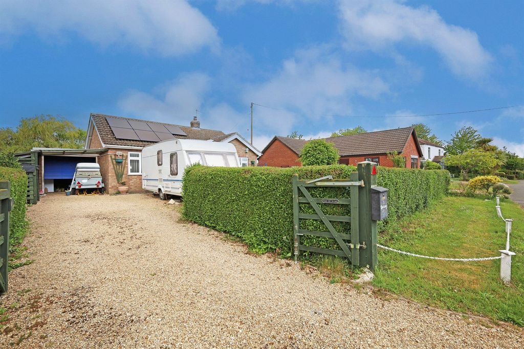 Property photo 3 of 34 Picture No. 03