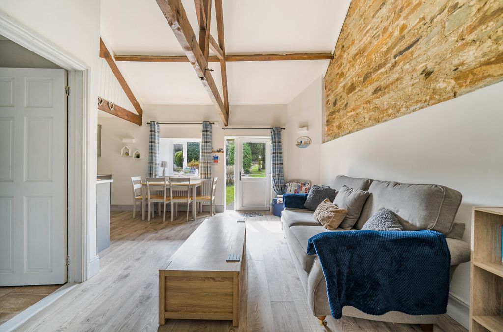 Property photo 3 of 14 Reception Room