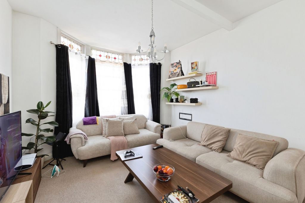 Property photo 1 of 12 Pbox-Img.Jpg