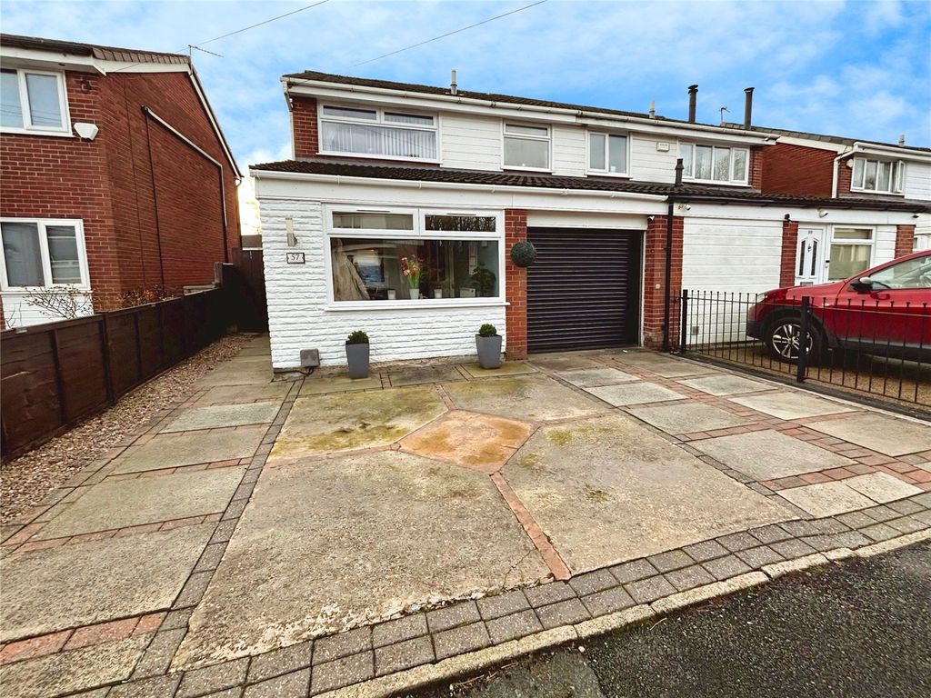 Property photo 1 of 14 Front Ext