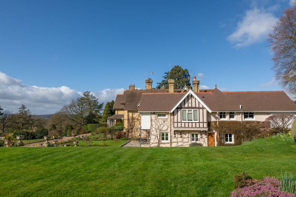 Property photo 2 of 47