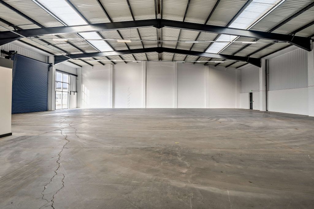 Property photo 1 of 21