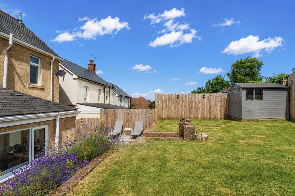 Property photo 2 of 30
