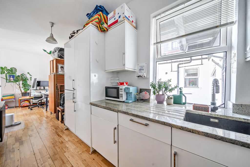 Property photo 2 of 14 1493527-5-6A59F35...