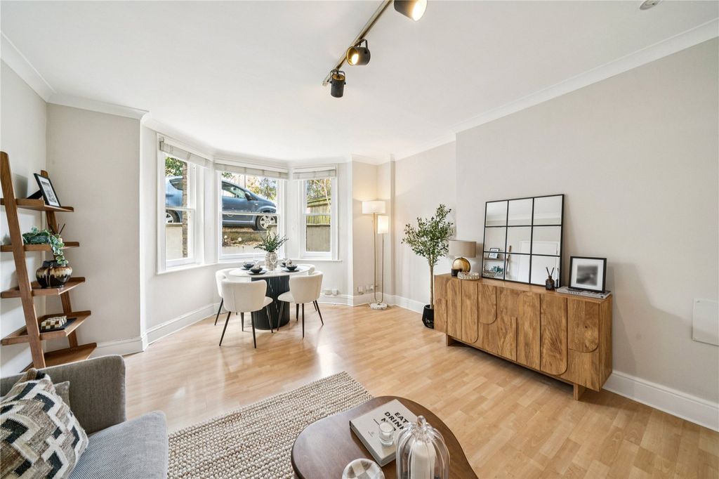 Property photo 2 of 9 Picture No. 07