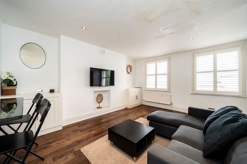 Property photo 2 of 5
