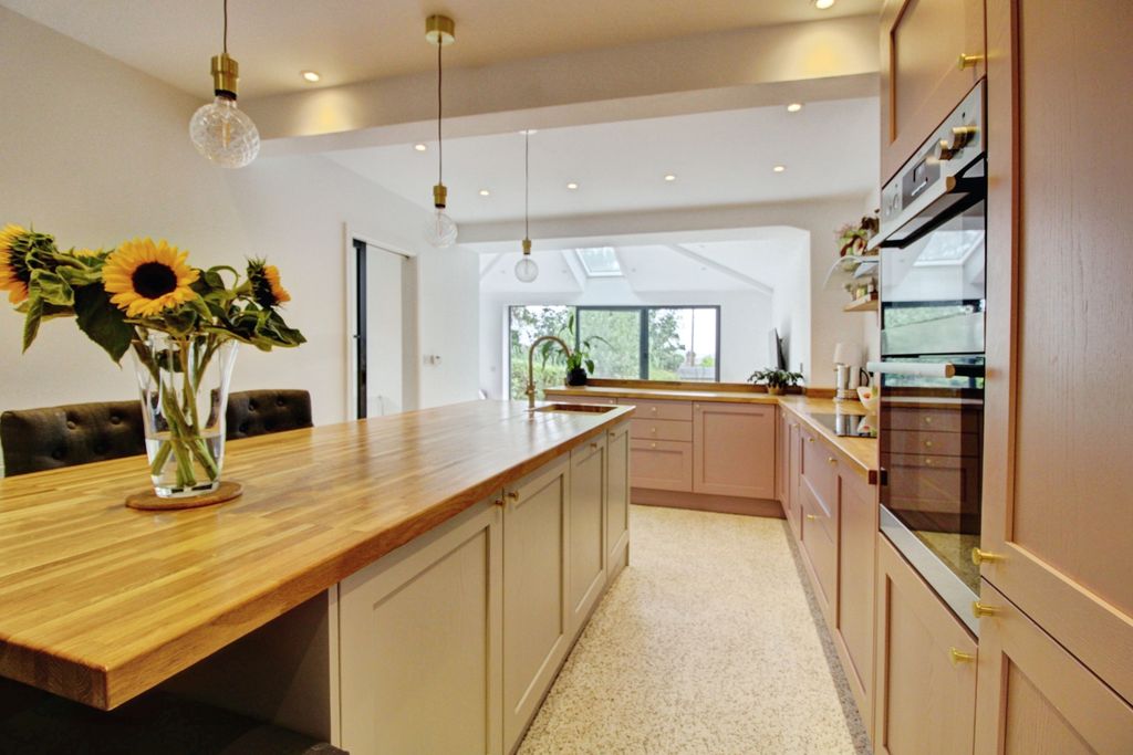 Property photo 3 of 31 Baac6Ae2-Img_9605_6_7