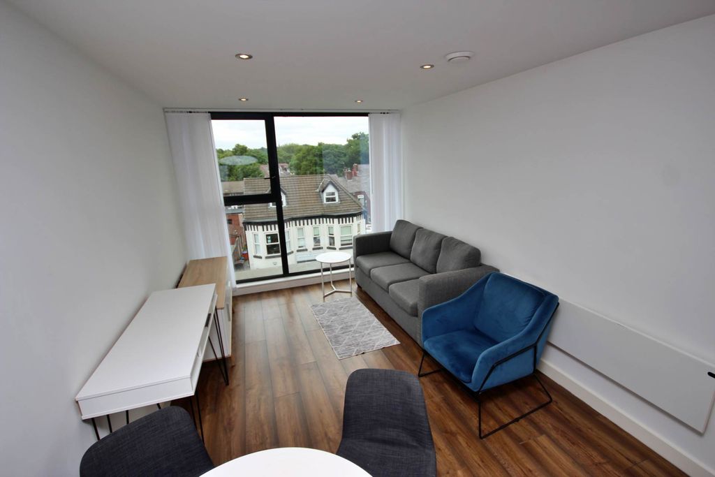 Property photo 2 of 7