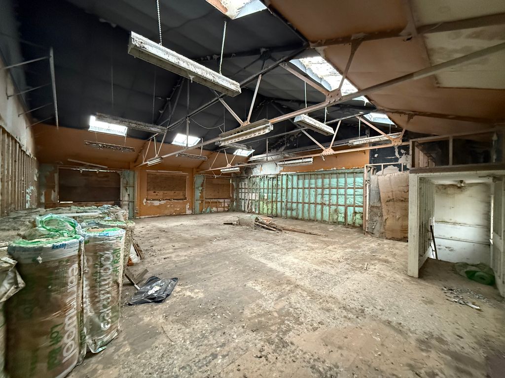 Property photo 3 of 11