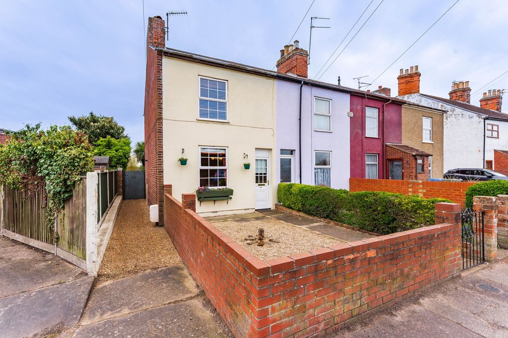 Property photo 1 of 20