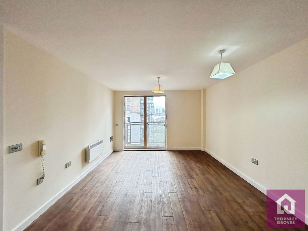 Property photo 2 of 15 Picture No. 19