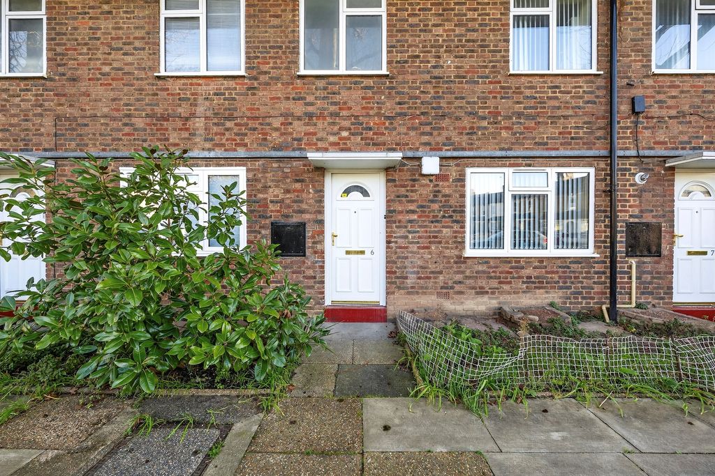 Property photo 1 of 11