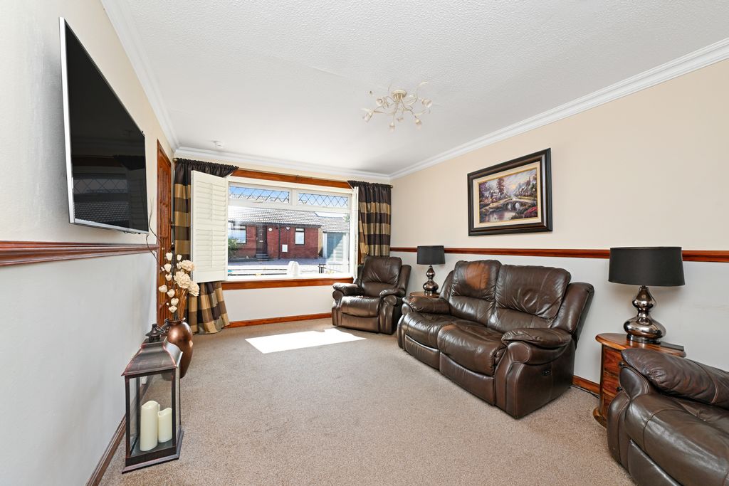 Property photo 2 of 18 Property Image 2