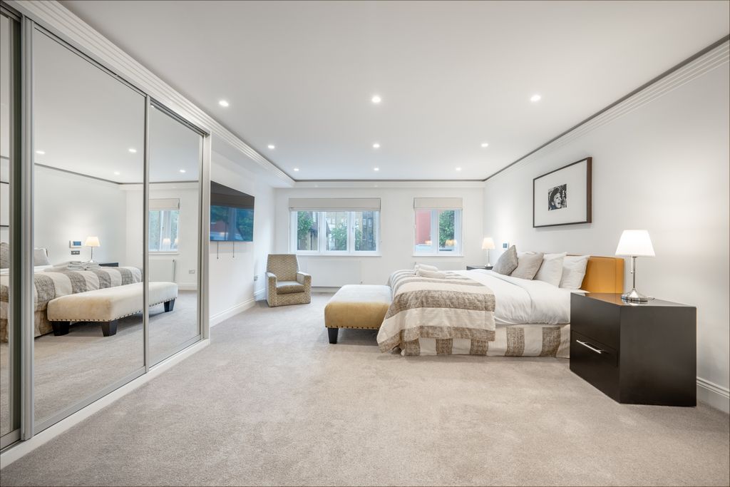 Property photo 3 of 27