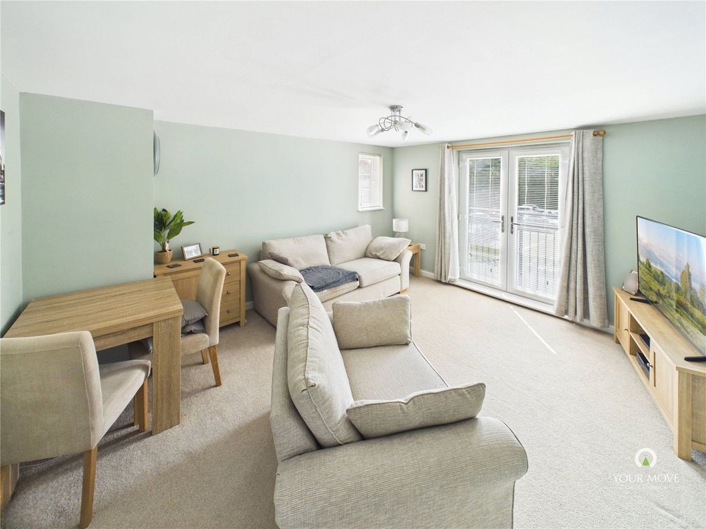 Property photo 2 of 11 Picture No. 13