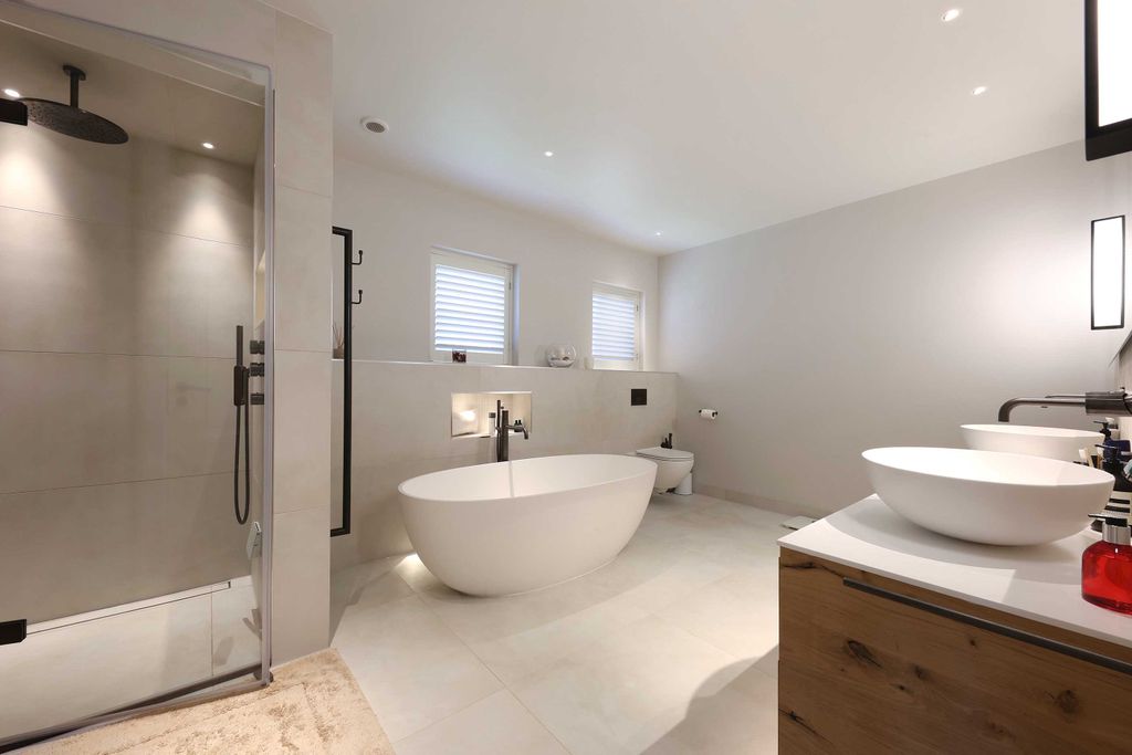 Additional image 12 of 5 bed detached house for saleGregories Road, Beaconsfield HP9