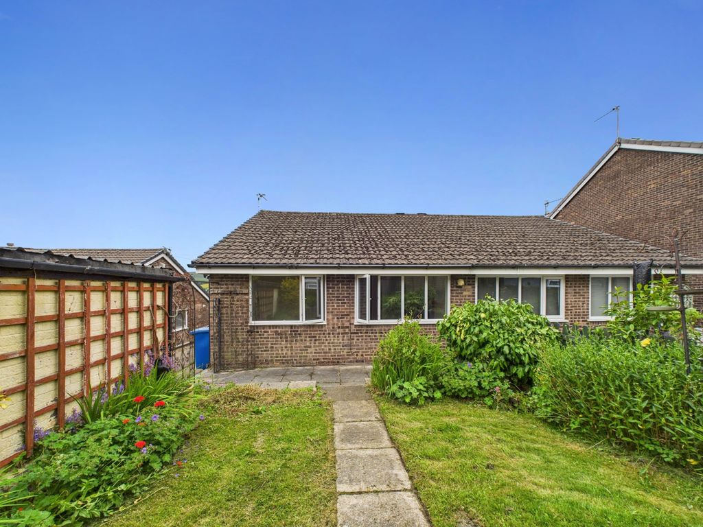 Property photo 3 of 12 Bungalow At The Rear