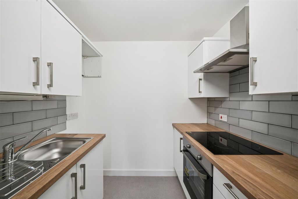 Property photo 1 of 14 10 (19).Jpg