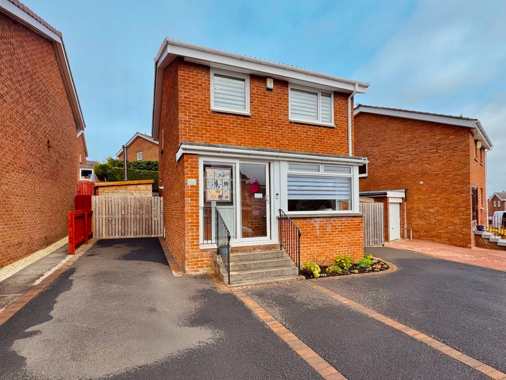 Property photo 1 of 20