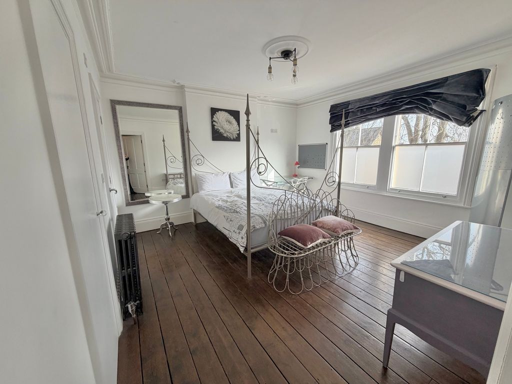 Property photo 1 of 8 Image